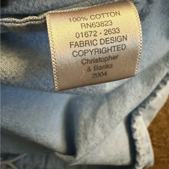 Vint. Christopher & Banks Lightweight Denim Lt. Blue Hearts & Floral Pullover M - Picture 8 of 8